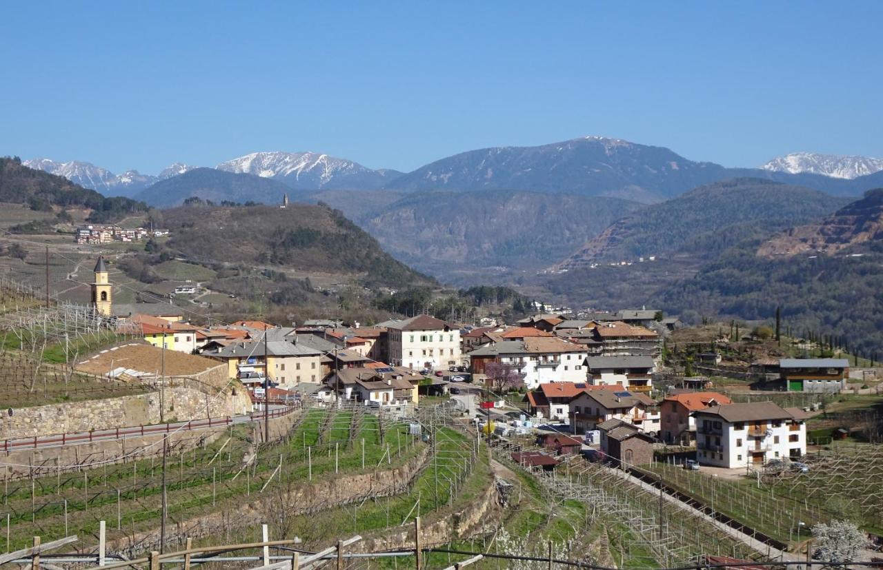 B&B San Valentino Giovo Bagian luar foto